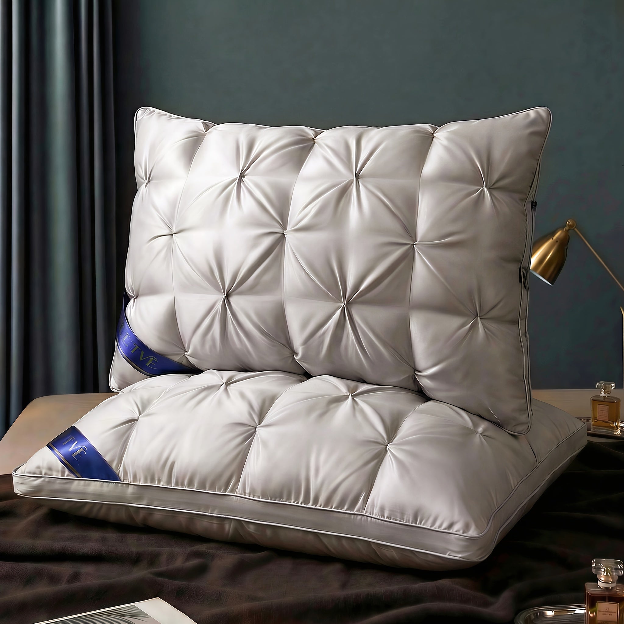 2PCS Luxury Hotel Series Pillows, Cool And Breathable Pillow Core, Fluffy And Resilient, It Protects The Neck, Soft And Comfortable, Superior Support Helps With Sleep, Queen/ King Sizes, Random Colors Are Available For Selection, Holiday Gift.